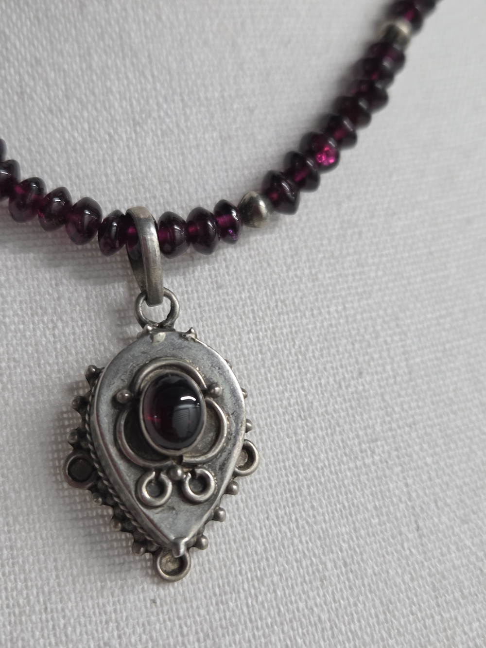 Handcrafted Garnet Bead Locket Necklace Silver Pendant Fairycore Boho - Picture 3 of 6